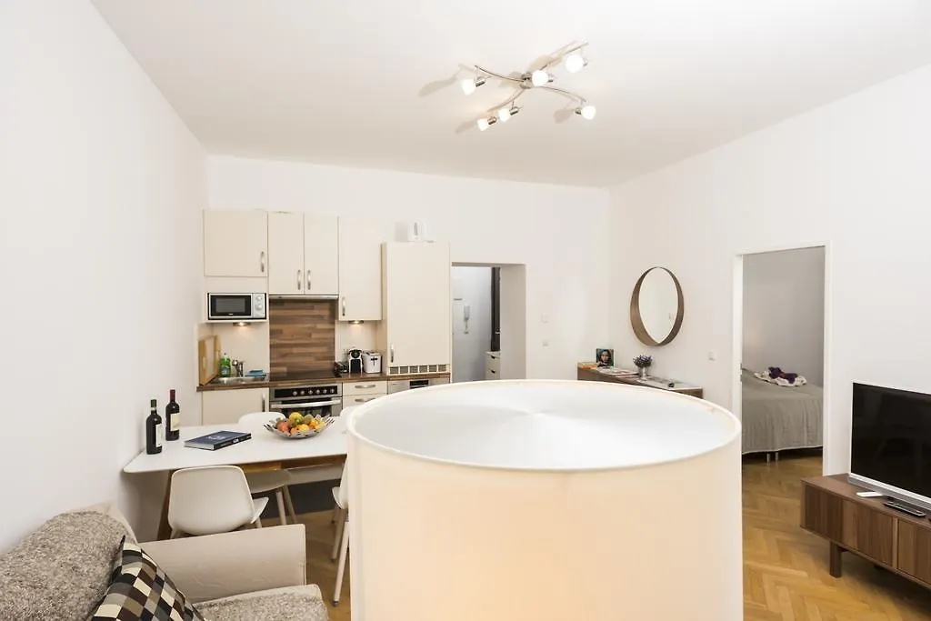 Chillout Lounge Satzberg Apartment Viena 0*,